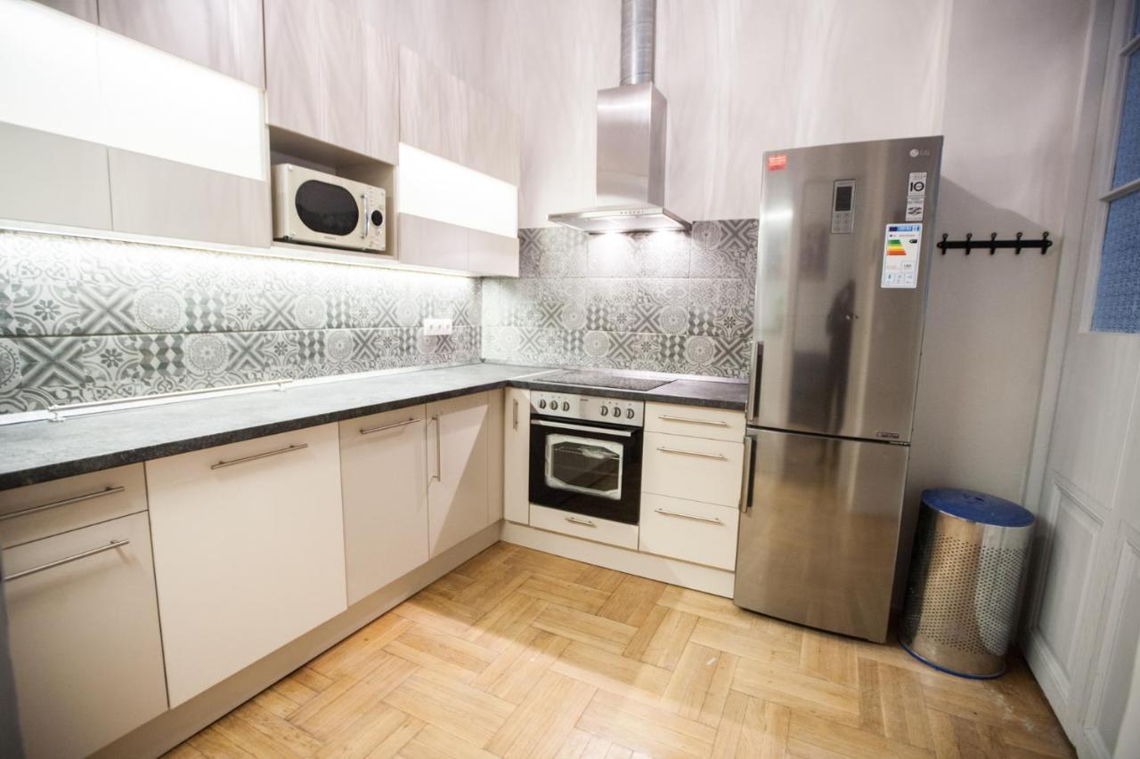 N40 By Small Home Budapest Luaran gambar